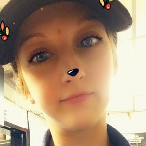 Meet your Posher, Bobbi